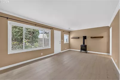 875 SE 66th Way, Hillsboro, OR 97123 - Photo 8