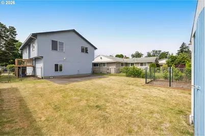 12037 SE Raymond St, Portland, OR 97266 - Photo 36