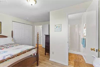 910 N 8th St, Coos Bay, OR 97420 - Photo 32