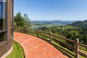 94880 Grizzly Mountain Rd, Gold Beach, OR 97444 - Photo 42