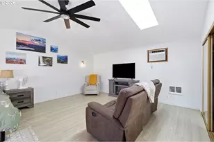 277 71st Pl, Springfield, OR 97478 - Photo 20