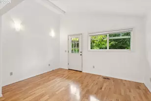 11041 SW 45th Ave, Portland, OR 97219 - Photo 24