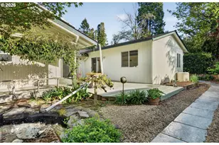 11041 SW 45th Ave, Portland, OR 97219 - Photo 38