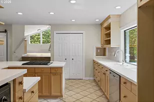 6640 Palomino Cir, West Linn, OR 97068 - Photo 8