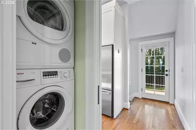 2237 NE Regents Dr, Portland, OR 97212 - Photo 42