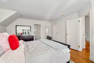 2237 NE Regents Dr, Portland, OR 97212 - Photo 26