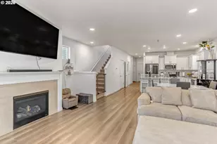 825 S 23rd Ave, Cornelius, OR 97113 - Photo 10
