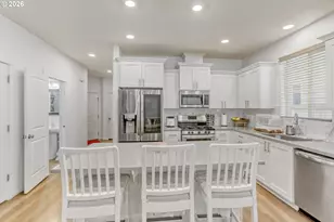 825 S 23rd Ave, Cornelius, OR 97113 - Photo 12