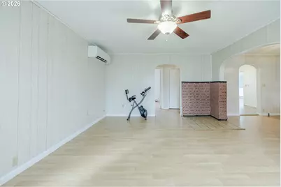 2240 5th St, Springfield, OR 97477 - Photo 6