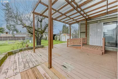 2240 5th St, Springfield, OR 97477 - Photo 32
