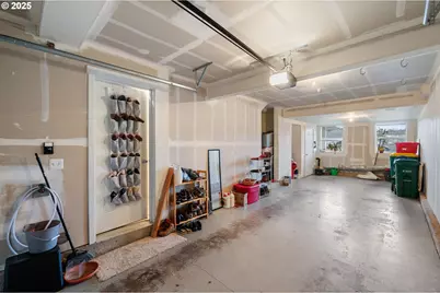 15465 SW Sparrow Loop #102, Beaverton, OR 97007 - Photo 30