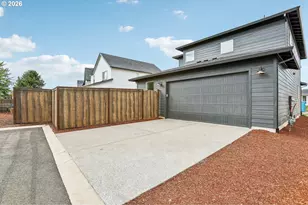 762 Magnolia Ave, Woodburn, OR 97071 - Photo 24