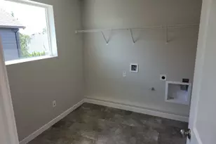 762 Magnolia Ave, Woodburn, OR 97071 - Photo 18