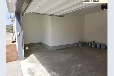 762 Magnolia Ave, Woodburn, OR 97071 - Photo 10