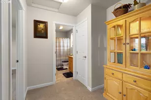 2471 SE Waldon Ave, Roseburg, OR 97470 - Photo 20