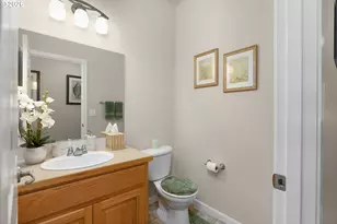 2471 SE Waldon Ave, Roseburg, OR 97470 - Photo 18