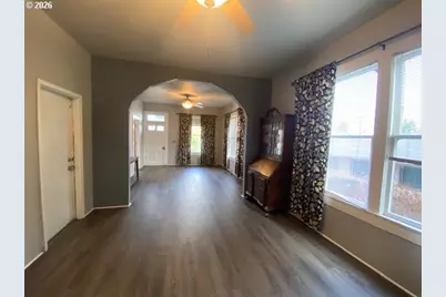 1014 Taylor St, Oregon City, OR 97045 - Photo 4