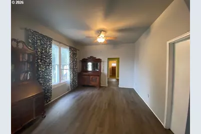 1014 Taylor St, Oregon City, OR 97045 - Photo 6