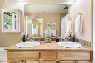 5190 SW Dover Ln, Portland, OR 97225 - Photo 22