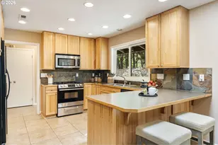 5190 SW Dover Ln, Portland, OR 97225 - Photo 14