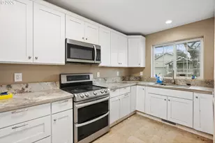 14098 SE Summerfield Loop, Happy Valley, OR 97086 - Photo 4