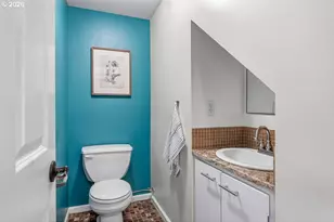 2372 NW Glisan St, Portland, OR 97210 - Photo 16
