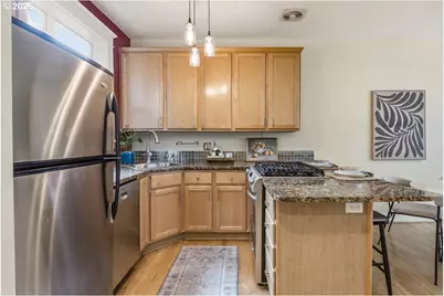2372 NW Glisan St #5, Portland, OR 97210 - Photo 14