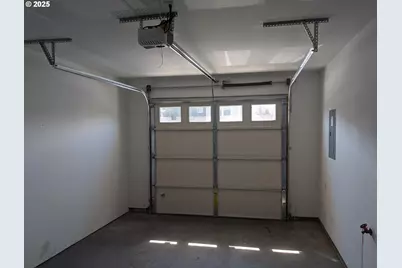 804 E Oregon Ave, Hermiston, OR 97838 - Photo 6