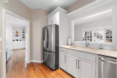 1915 NW Yorkshire Ln, Portland, OR 97229 - Photo 20