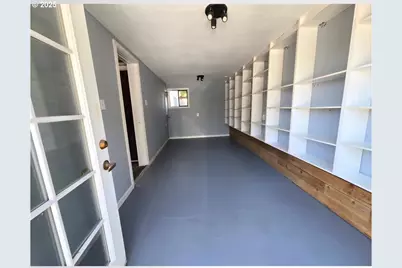 57036 Wamic Market Rd, Wamic, OR 97063 - Photo 8