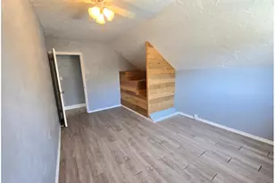 57036 Wamic Market Rd, Wamic, OR 97063 - Photo 22