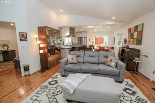 1682 NW Hopper Ct, Roseburg, OR 97471 - Photo 6