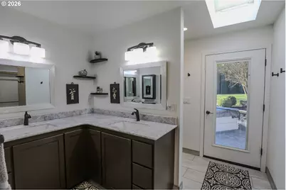 1682 NW Hopper Ct, Roseburg, OR 97471 - Photo 26