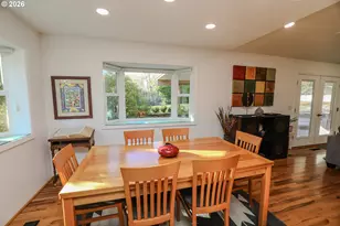 1682 NW Hopper Ct, Roseburg, OR 97471 - Photo 10