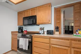 616 SW Eastman Pkwy, Gresham, OR 97080 - Photo 18