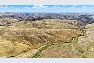 000 Sand Rd, Tygh Valley, OR 97063 - Photo 2