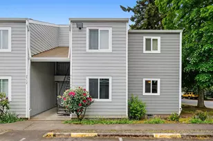 2712 SE 138th Ave, Portland, OR 97236 - Photo 2
