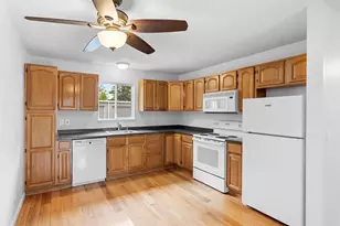 2712 SE 138th Ave, Portland, OR 97236 - Photo 4