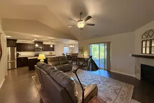 784 Pebble Creek St, Sutherlin, OR 97479 - Photo 8
