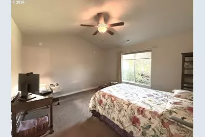 784 Pebble Crk St, Sutherlin, OR 97479 - Photo 18