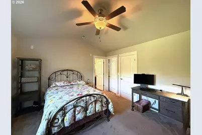 784 Pebble Crk St, Sutherlin, OR 97479 - Photo 16