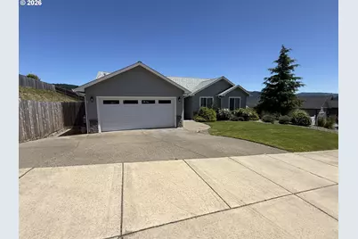 784 Pebble Crk St, Sutherlin, OR 97479 - Photo 20