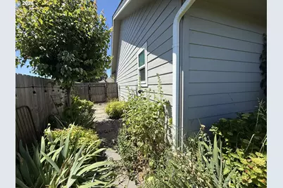 784 Pebble Crk St, Sutherlin, OR 97479 - Photo 22