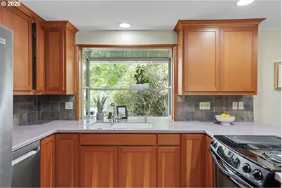 560 NW Merrie Dr, Corvallis, OR 97330 - Photo 8