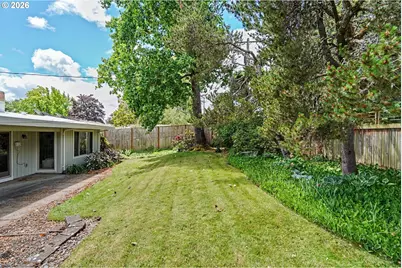 560 NW Merrie Dr, Corvallis, OR 97330 - Photo 44