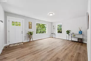 9233 SE Morrison St, Portland, OR 97216 - Photo 10