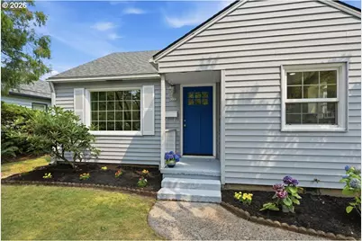 9233 SE Morrison St, Portland, OR 97216 - Photo 2