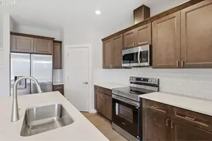 4011 SW Royal Ave, Gresham, OR 97080 - Photo 16