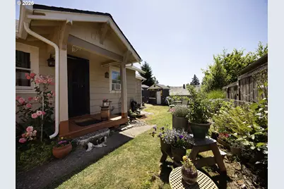 515 E Gloucester St, Gladstone, OR 97027 - Photo 4