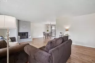 3836 NE 45th St, Vancouver, WA 98661 - Photo 4